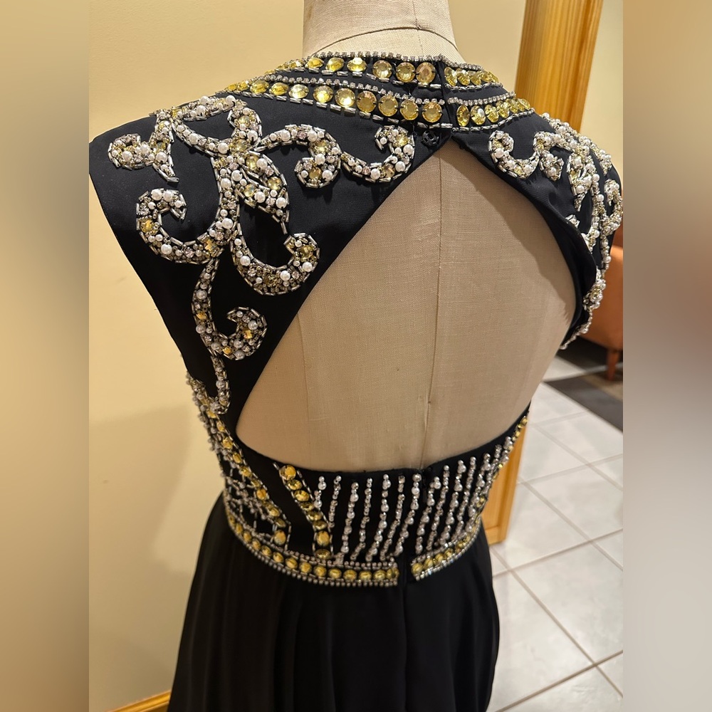 JVN by Jovani Black Dress with stunning Gold and Silver Beading - Picture 5 of 8